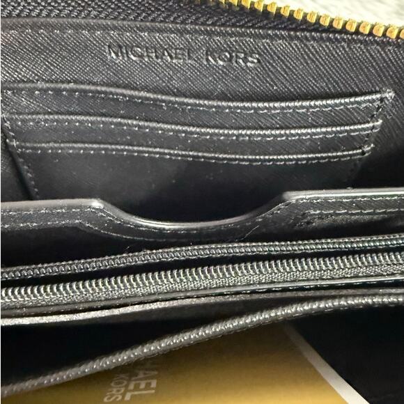 NWOT Michael Kors Black Zip Around Wallet - Picture 5 of 11